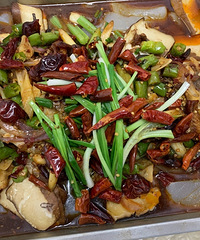 菜市场买了条草鱼,回家做个一鱼三吃!