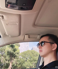 ��˫�򱼸�����ͬ������Ů��