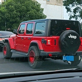 �����ɫ�������Ǿ���