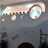 װ���е��ĺ��׶�԰