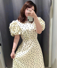 �������԰׵�ȹ�ӣ��Ҹ������Ե���