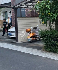 ͻ����һ��ʦ�ڱ������α��ֳ��鴦��