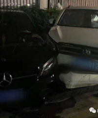 ��ʱ��С���ڿ����ײ6������ʻԱ�³������ˡ���