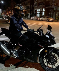 ���ڵ�һ���ˣ�һ�����������ߺ�Զ��Զ����