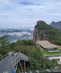 ���ɾӾ�����������ȫ�¸İ棬һ�ҷ��ٷǳ�׳��