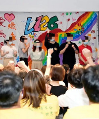 32��ŮͶ�������������ǰ��ѵ�����ߣ������ơ��������