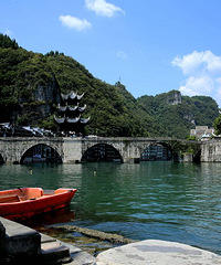 ��Զ����һ���ܷ����Ĺ���