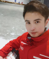 93����GG������������ʵĵ���Ů��