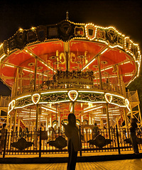 �Ҷ���93��MM�ɾ����ڽ�������