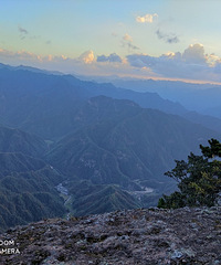 �ɾ��ֿӵ����۱�ͽ�����Ϲ�����Ⱥɽ�������ڷ��