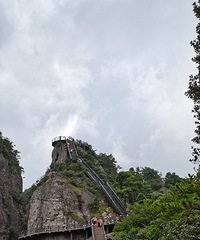 �����ɾӡ���Ϊ�����磬���³��������Ŷ�
