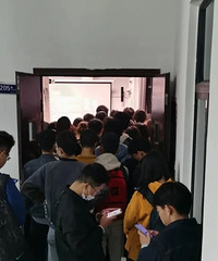 ����ʽ̸������������ÿα������˷���������......