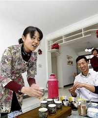 Ȣ�ձ��г�Ů���ĺ�����С������������Ӯ������