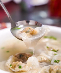 宝藏彩虹小岛!碧海蓝天下,海鲜管饱、美景管够
