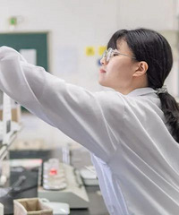 ���ڰ����ˣ����硰���㡱ȫ��ˢ����9�ųɼ����֡�5ƪSCI��