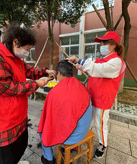 ����־Ը�߷������ģ�Ϊ�м�����һ������