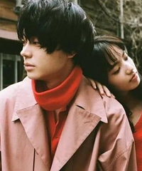 С�ɲ������ｫ�͹�����飡��Ϸ����ͬ��5���£����Ⱥ���̫����