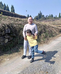 ���38�꣬����ͯ��κ�������ţ�4��ѧ����пγ�