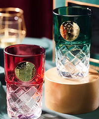 �ǰͿ�ʥ���޶����������³�����ײ