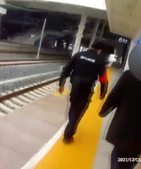 Σ�գ����ں�ʱ��һ����������ͣ���г�����