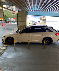 ���������ġ�����һ̨�̲�ɫ�İµ�RS4���ۡ�����ɫ�ÿ�