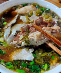 �����������Ķ����⣬�����˰˸����ͷ