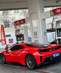 ���������ġ���ɫ��������Ϊ���䣬̫˧�˰�