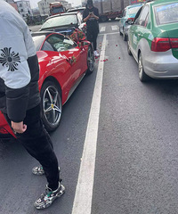 �鳵ײ�鳵�����������Ҷ�������