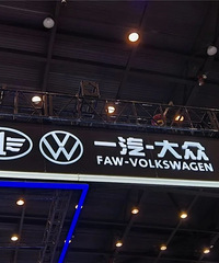 ��������������ڣ�������������������λ��