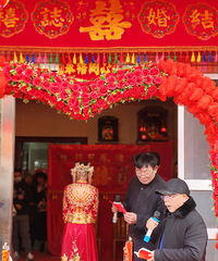 ̨�ݽ�鴫ͳ������໷�ڣ�ÿһ�䶼����Ԣ��