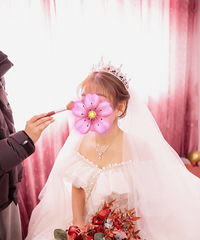 ����鵱�ա�������Ϸ��Ҳ����ֺ����Ҿ������ϵ�����������Ů��