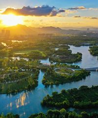 ������ô�����԰����һ���ʺ��㣬��һ�����ſڵĽ��ΰ�~