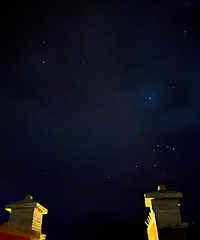 [����]���Ϻ���3000���׵����غ�����һ̧ͷ������ǿ�