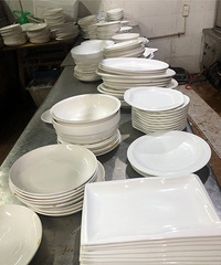 小餐馆不开了闲置物品低价转让