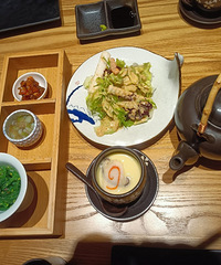 ȥ�������ϣ�������������240Ԫ