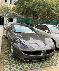 �����ߣ�Ư���ɣ���˵���궥�����300��