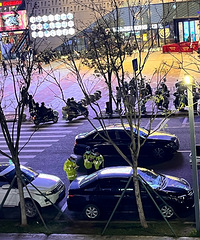 [����]����������ͣ�����󣬽���һ·������Ҳ��������