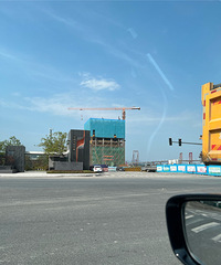 ̨�ݵ��ĸ�¥����ʮ�����ˡ�