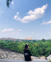 ���������׸�¥����һ����Ե��