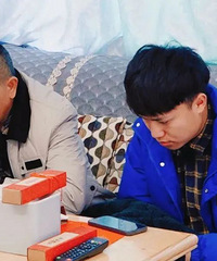 ̫��ů�����й����񡷾ۼ������Ʊ���һ̽���񱳺�üҳ����