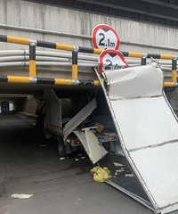 С���������޸ߣ���ͷ�������Ƶ���