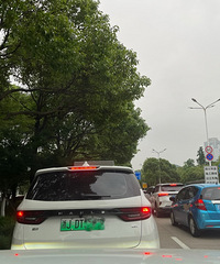 ���������ġ���һ���ڽ������������ĵ綯���⳵