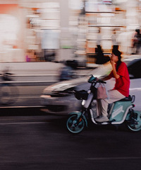 97�����������У�·�Ź���������185����Ů��