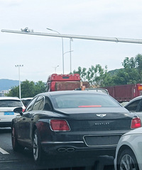 ���������ġ�B�������������Ϸ��Ϊ���ǵϣ�����Ӧ�ò����˰�