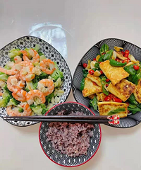 00����Ů�ӣ�ɹ80���Ϲ����ķ����ߺ죬Ӫ���ֽ���