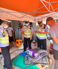 ע�⣡Υ����װ��������һ�̼ұ�����5000Ԫ