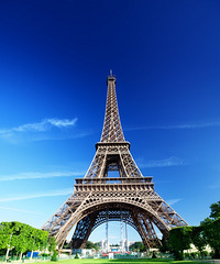 ���������̨�ݾ���һ���ᳬԽӢ�����衢�����׶صȵ�