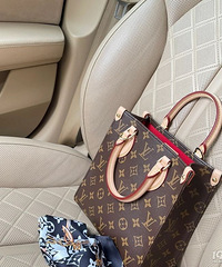 ����ʻ�����ǣ�������һ����ɹɹ�㸱��ʻ�ŵİ�����һ�����ֲ�