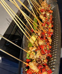 �Ѻ���Ƭ����ǩ���������ˣ�ζ����������