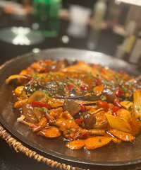 ���Ի���̨�ݡ���ɫ���㣬����ͺ��ʺϾ۲�